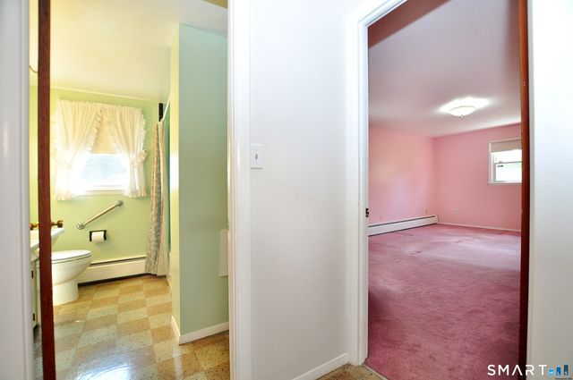 5 Garrison Terrace, Bloomfield, CT 06002