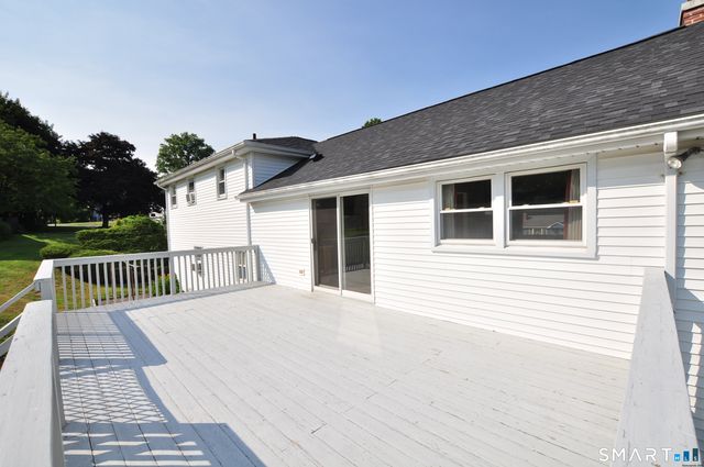 5 Garrison Terrace, Bloomfield, CT 06002
