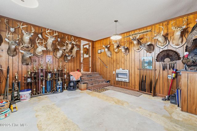 631 E Sanders Street, Four Oaks, NC 27524