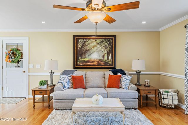 631 E Sanders Street, Four Oaks, NC 27524