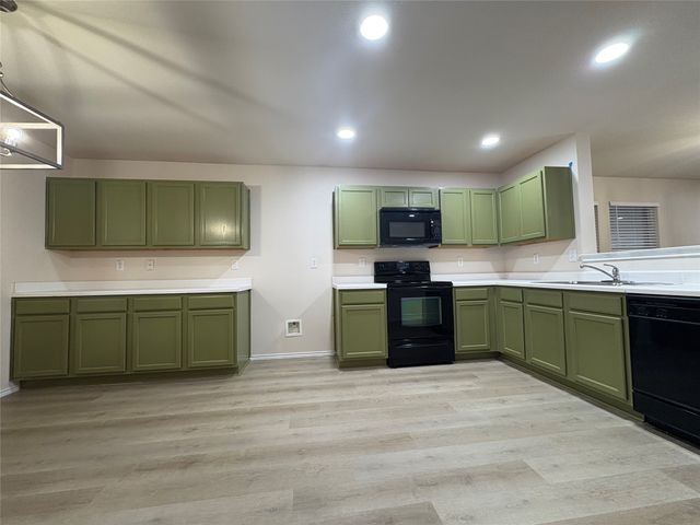 9121 Old Clydesdale Drive, Fort Worth, TX 76123