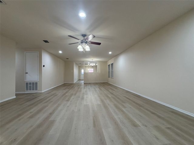 9121 Old Clydesdale Drive, Fort Worth, TX 76123