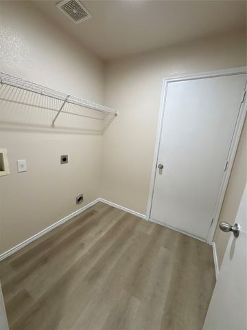 9121 Old Clydesdale Drive, Fort Worth, TX 76123