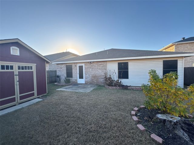 9121 Old Clydesdale Drive, Fort Worth, TX 76123