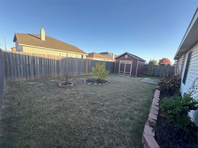 9121 Old Clydesdale Drive, Fort Worth, TX 76123