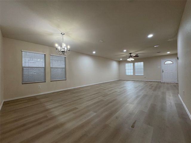 9121 Old Clydesdale Drive, Fort Worth, TX 76123