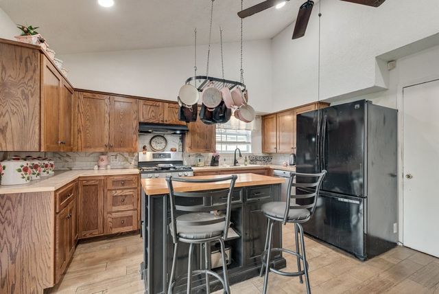 1604 Summit Street, Mesquite, TX 75149