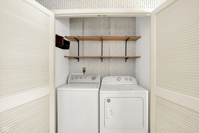 10020 Holaday Drive, Carmel, IN 46032