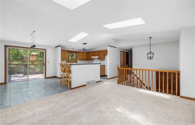 85 Birkshire Drive, Warwick, RI 02886