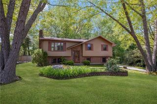 85 Birkshire Drive, Warwick, RI 02886