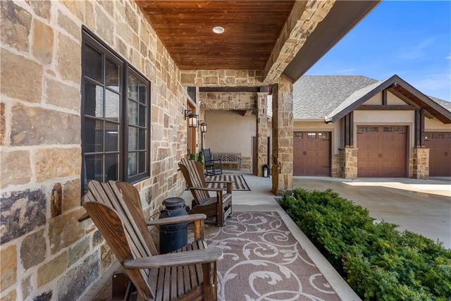 9707 S Perdue Road, Grain Valley, MO 64029