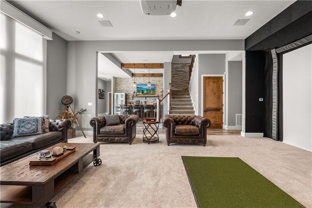 9707 S Perdue Road, Grain Valley, MO 64029