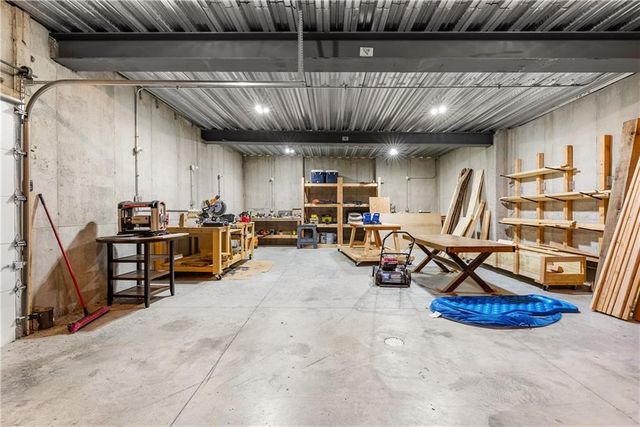 9707 S Perdue Road, Grain Valley, MO 64029