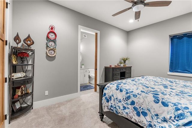 9707 S Perdue Road, Grain Valley, MO 64029