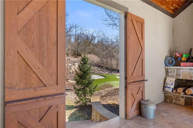 9707 S Perdue Road, Grain Valley, MO 64029