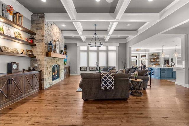 9707 S Perdue Road, Grain Valley, MO 64029