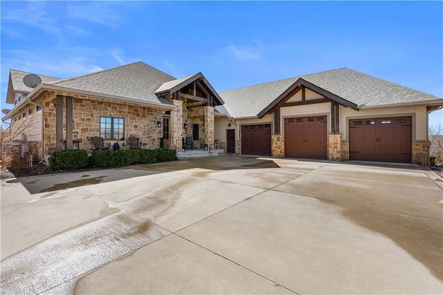 9707 S Perdue Road, Grain Valley, MO 64029