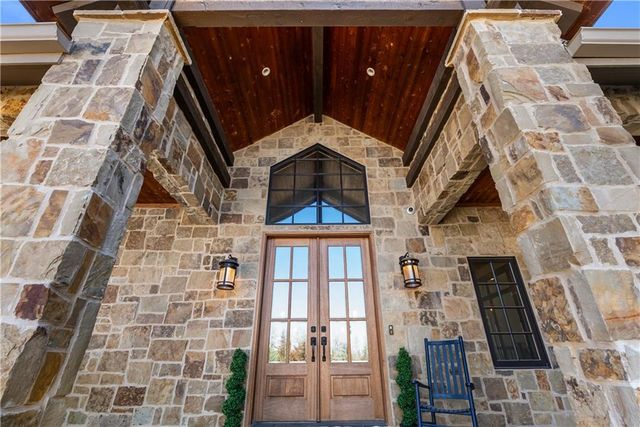 9707 S Perdue Road, Grain Valley, MO 64029