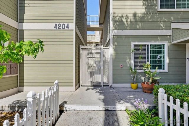 4204 3rd Ave 11, San Diego, CA 92103