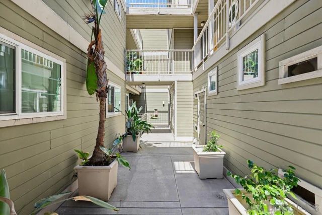 4204 3rd Ave 11, San Diego, CA 92103