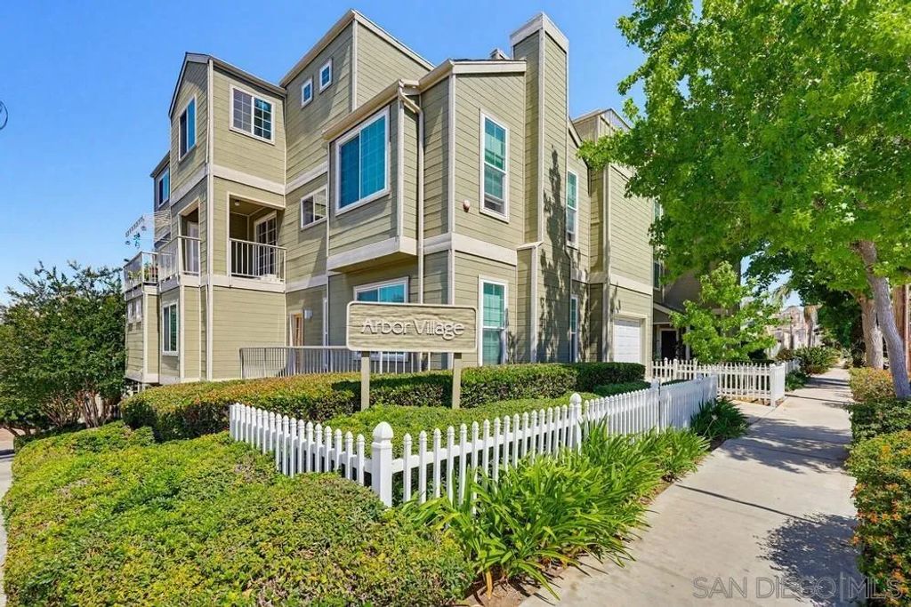 4204 3rd Ave 11, San Diego, CA 92103