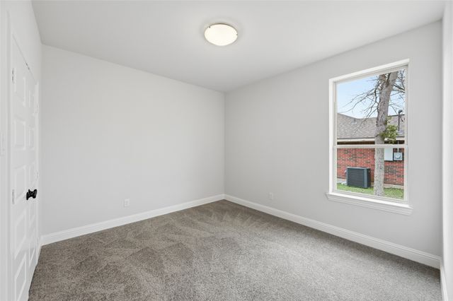 1508 E 6th Avenue, Corsicana, TX 75110