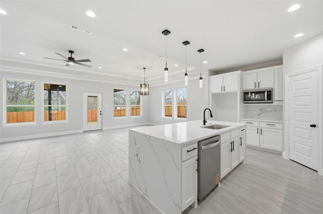 1508 E 6th Avenue, Corsicana, TX 75110