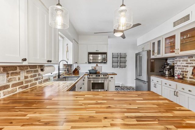 513 Prospect Road, Waunakee, WI 53597