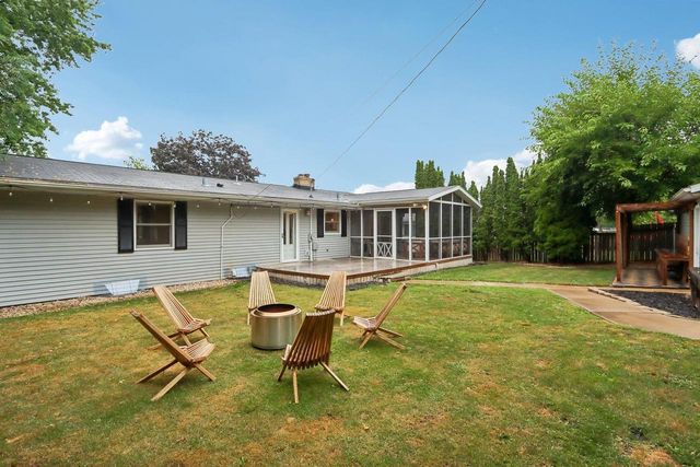 513 Prospect Road, Waunakee, WI 53597