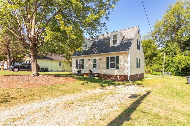 1615 Upland Drive, Greensboro, NC 27405