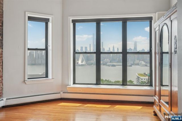 963-965 BOULEVARD EAST 4-3, Weehawken, NJ 07086