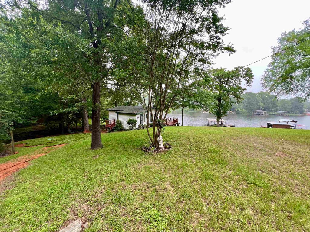 19899 Southside Circle, Winona, TX 75792