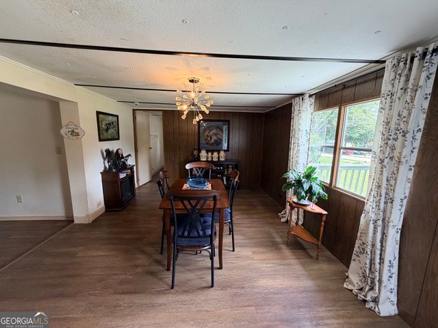 124 Church Street, Moreland, GA 30259