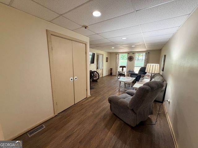 124 Church Street, Moreland, GA 30259