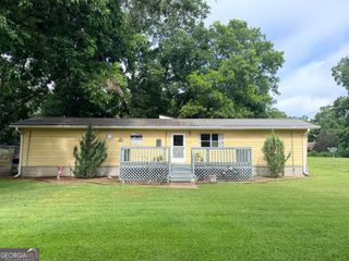 124 Church Street, Moreland, GA 30259