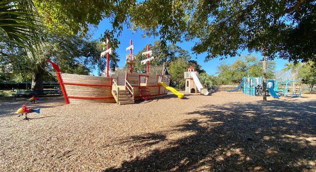 1636 Juliana Street, Charleston, SC 29492