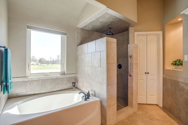 515 Morrow Road, Springtown, TX 76082