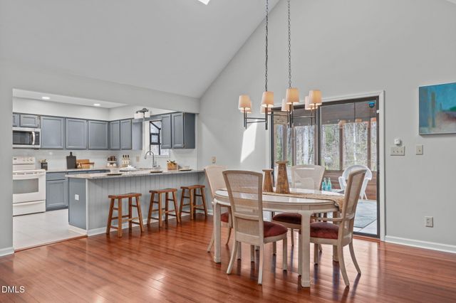 2090 Crawford Dairy Road, Chapel Hill, NC 27516