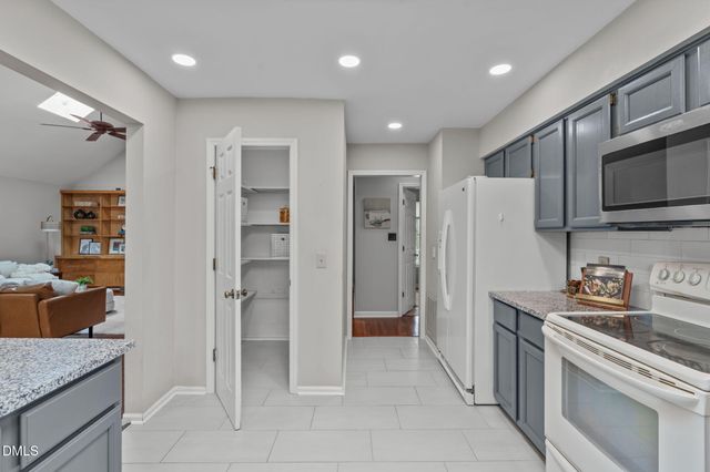 2090 Crawford Dairy Road, Chapel Hill, NC 27516