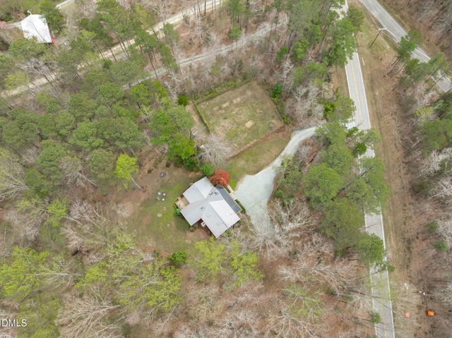 2090 Crawford Dairy Road, Chapel Hill, NC 27516