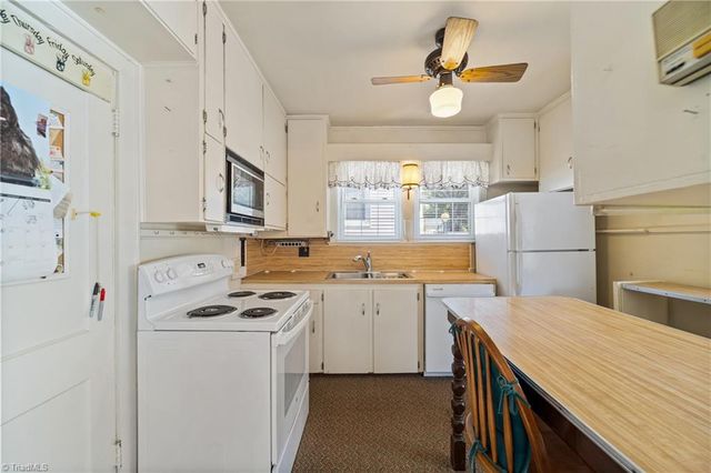 805 Bellview Street, Winston-salem, NC 27103
