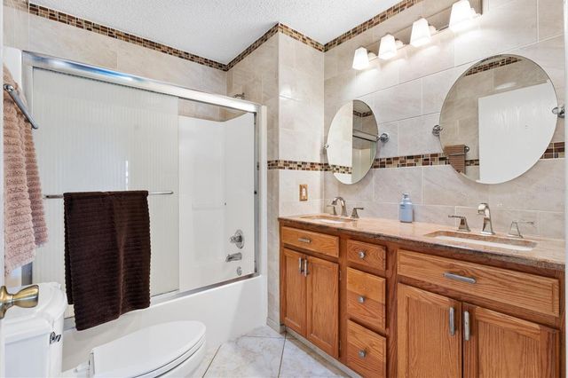 1611 ALHAMBRA WAY, The Villages, FL 32162