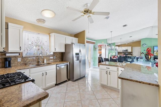 1611 ALHAMBRA WAY, The Villages, FL 32162