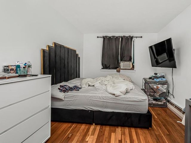 278 Graff Avenue, Bronx, NY 10465