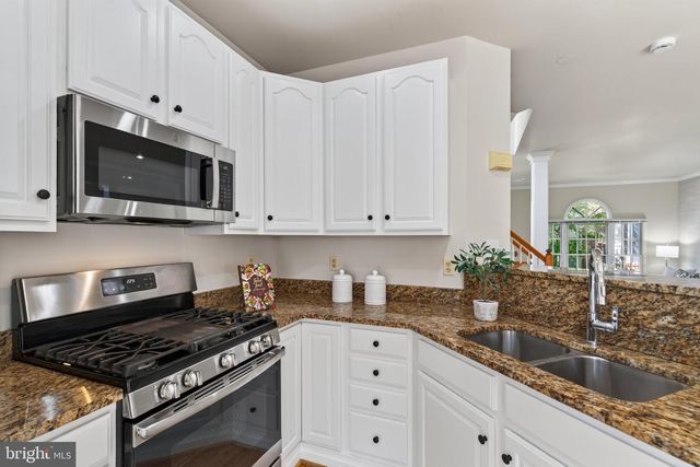 1146 N VERNON ST, Arlington, VA 22201