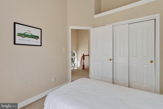 1146 N VERNON ST, Arlington, VA 22201
