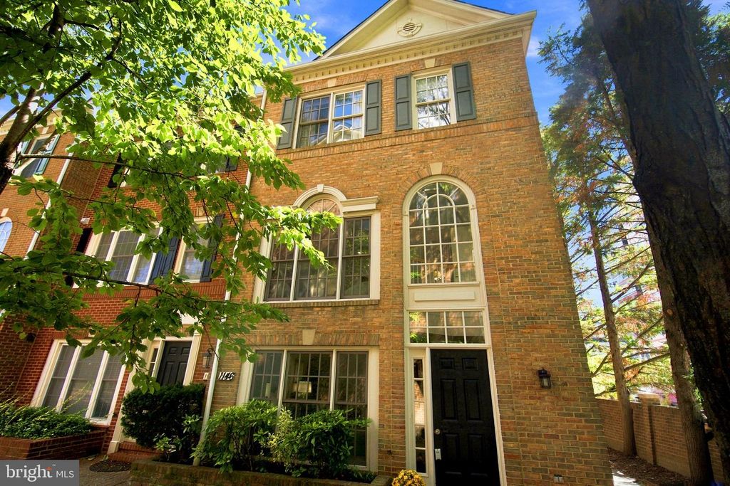 1146 N VERNON ST, Arlington, VA 22201