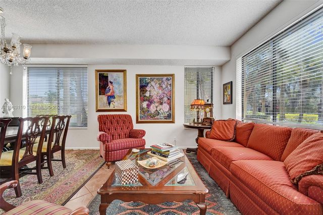 1025 NW 105th Way B-141, Plantation, FL 33322