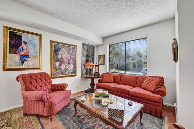 1025 NW 105th Way B-141, Plantation, FL 33322