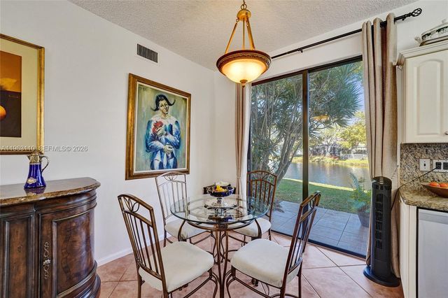 1025 NW 105th Way B-141, Plantation, FL 33322